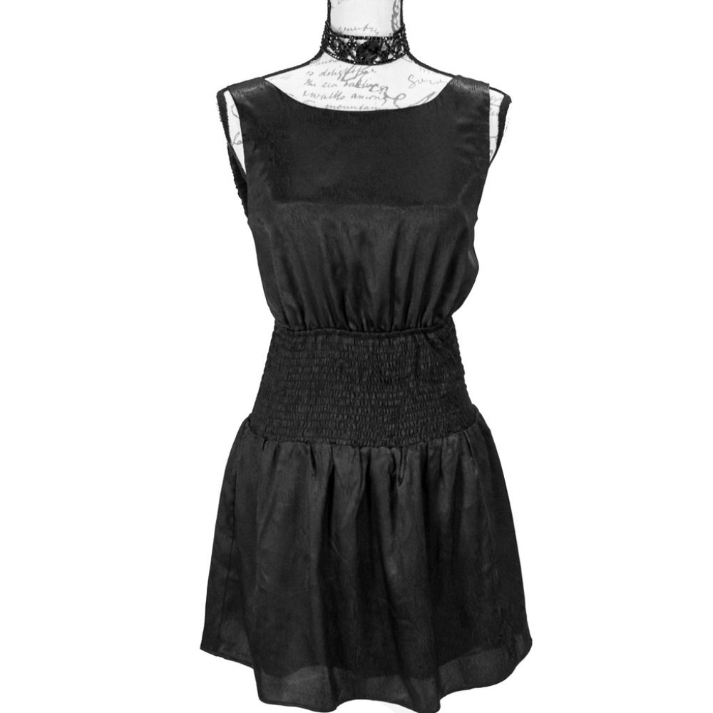 Line & Dot Backless Dress-1745